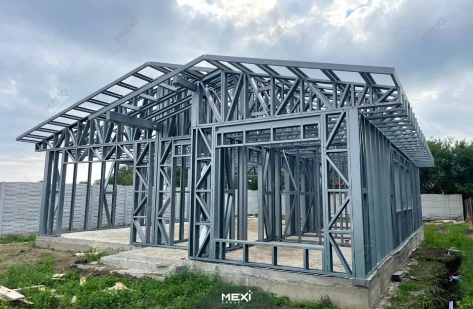 Montaj structură metalică la Casă familială - Prahova