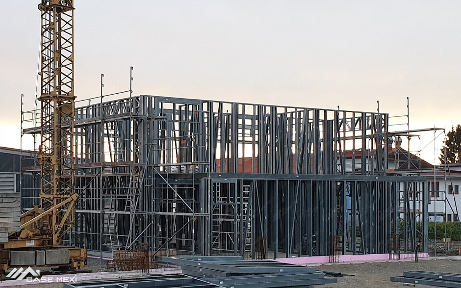 Montaj structură metalică la Birouri administrative - DE